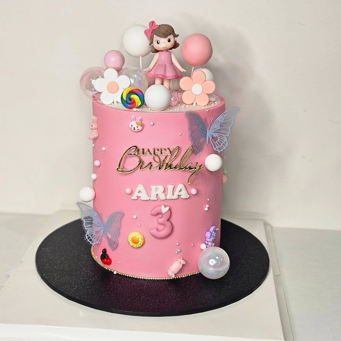 Custom Blush and Gold Cake