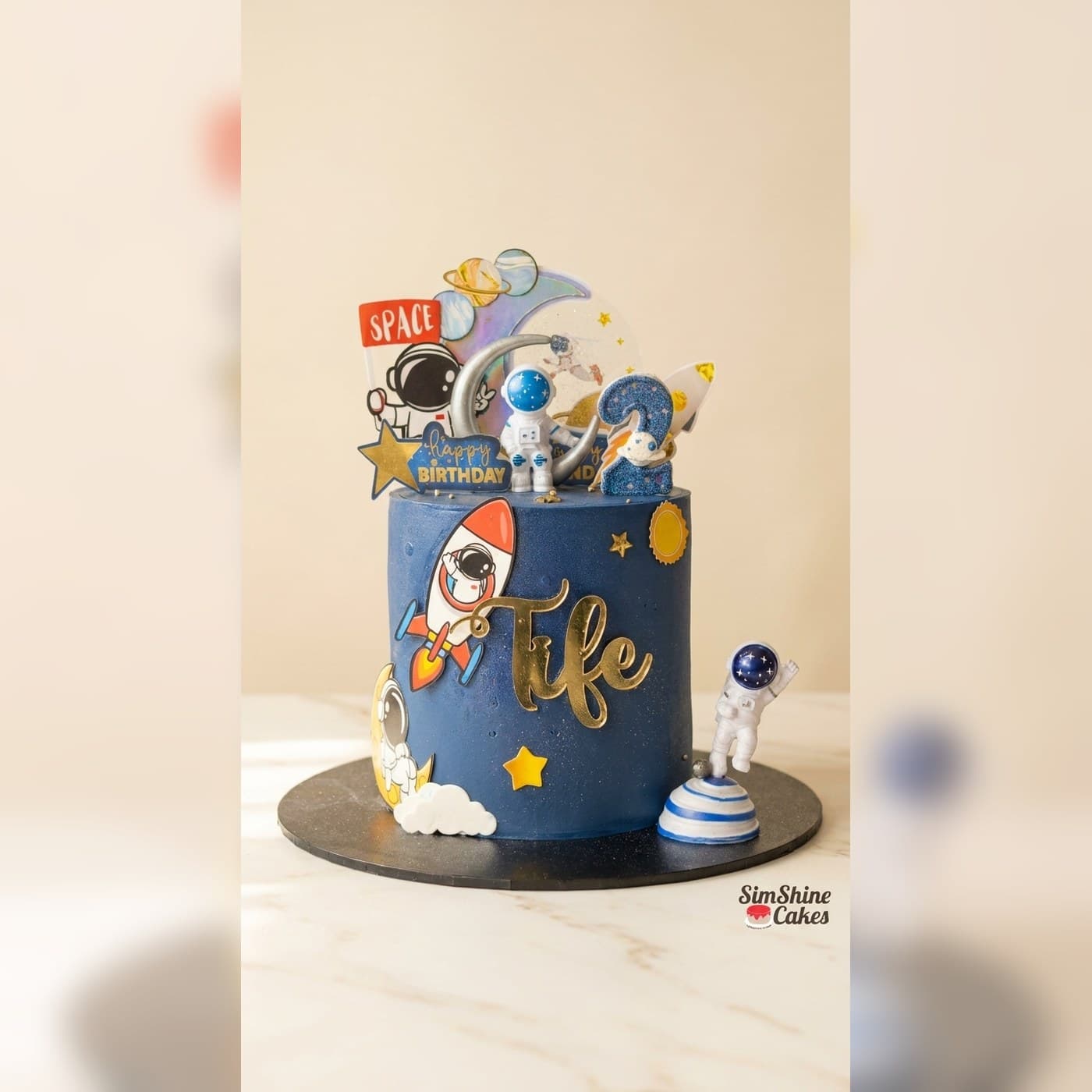 Space Explorer Kids Cake by Simshine Cakes